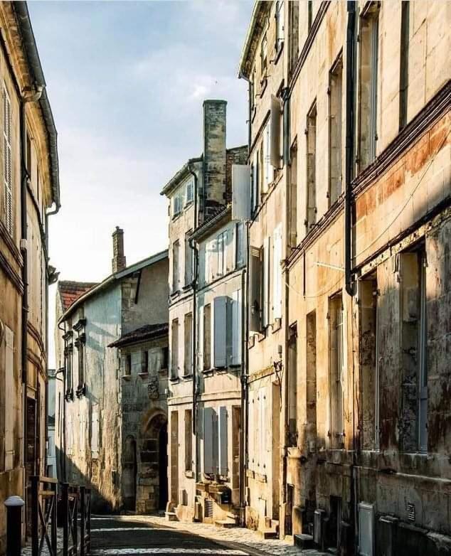 L'Authentique #Hypercentre #Courette Appartement Cognac Buitenkant foto